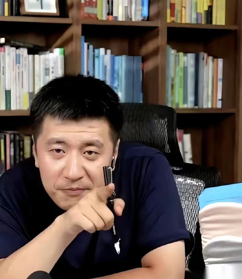 张雪峰一席话让人后背发凉，老实人如何在职场生存？读书才是最好的“门票”张雪峰直