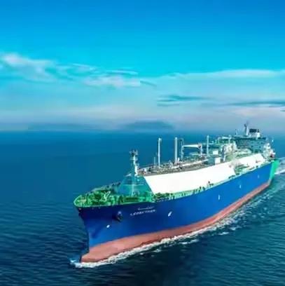 全球LNG船市场杀疯了！韩国两大船企强势包揽15艘大单，订单拿到手软，反观中国船