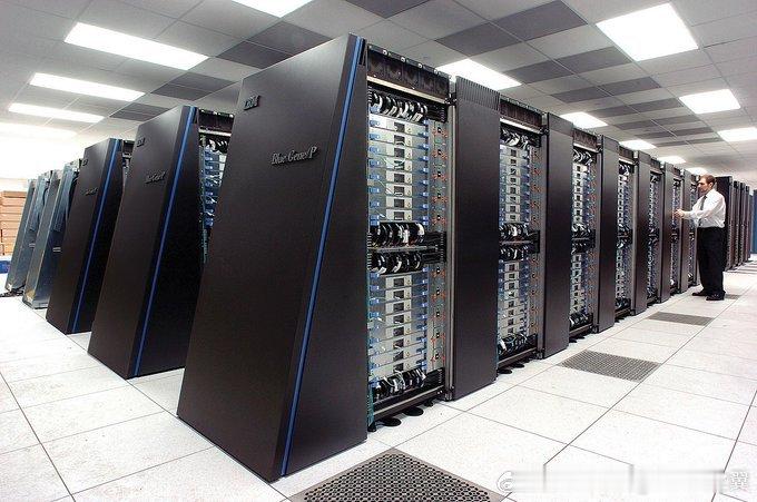 有趣的事实：全球最快的500台超级计算机均运行基于Linux的操作系统，