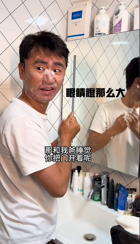 牧飒当着全网骂妈妈，不管是演戏也好，真情流露也罢，不愧为人，父母在他的助农直播里