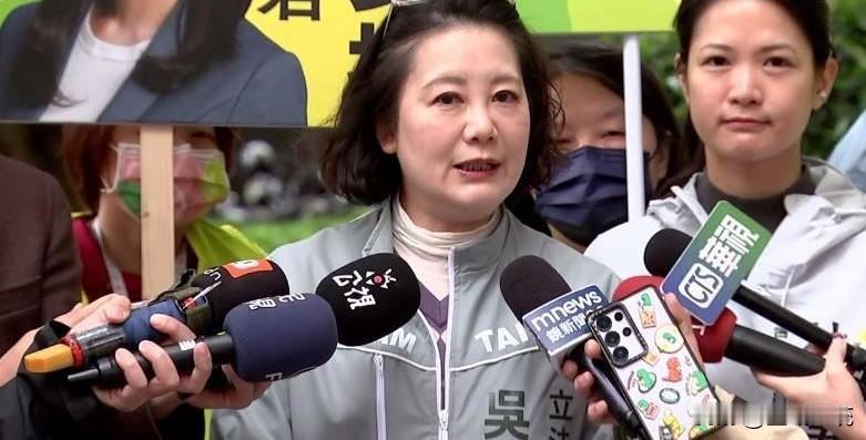 韩国瑜挺高金素梅　吴思瑶妄批：专挺违法针对立院长韩国瑜声援遭检调搜索的立委高