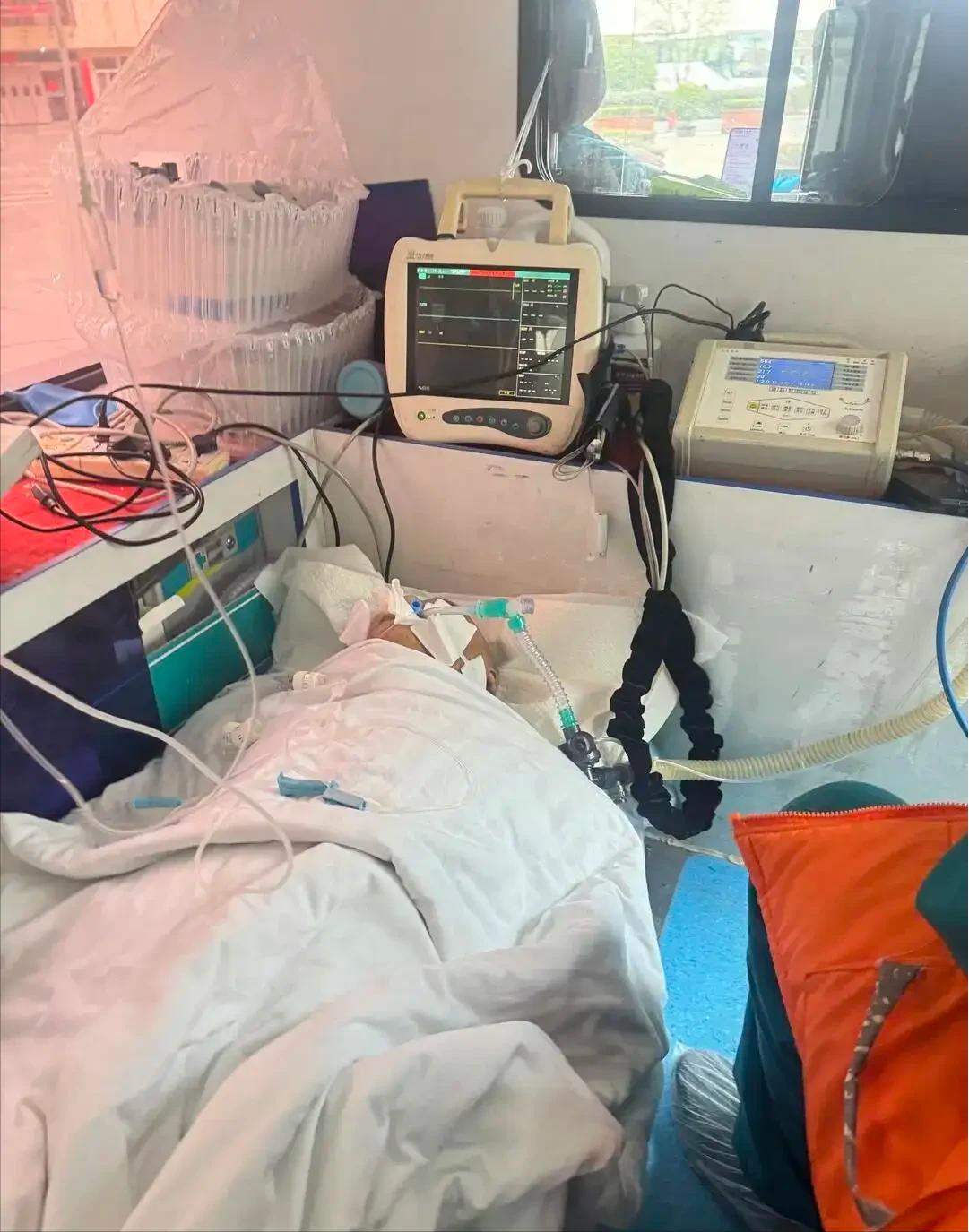 河南郑州，56岁男子身患肝硬化，一时高兴多喝了两杯后，突然吐血不止，尽管第一时间