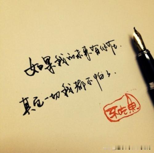 最近，我国有两个比较著名的新能源车车企，都在夸特斯拉的FSD辅助驾驶系统，把这个