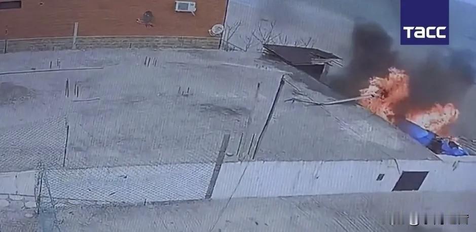 俄航空界痛失“顶流天团”！5位核心专家坠机，真的只是意外？俄罗斯这起直升机