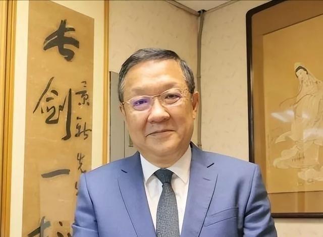 介文汲：台湾需要有远见有胆识有能力的人，和大陆一起完成和平统一。介文汲在讨论