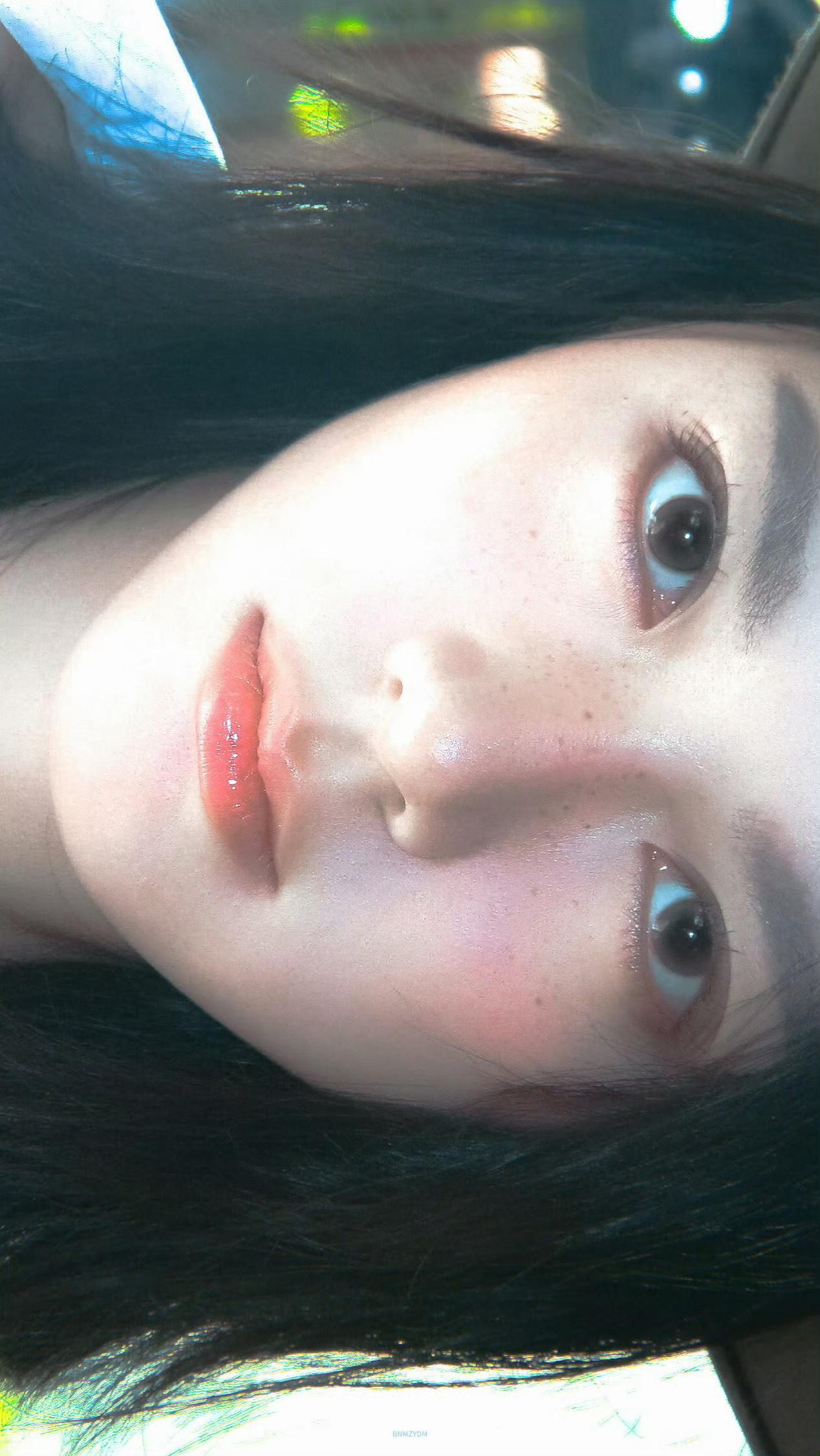 tg赵今麦明明有阳光，却感到了潮湿