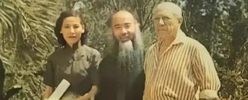 1956年的法国巴黎，57岁的张大千携妻子徐雯波拜访75岁毕加索，当时毕加索脾气