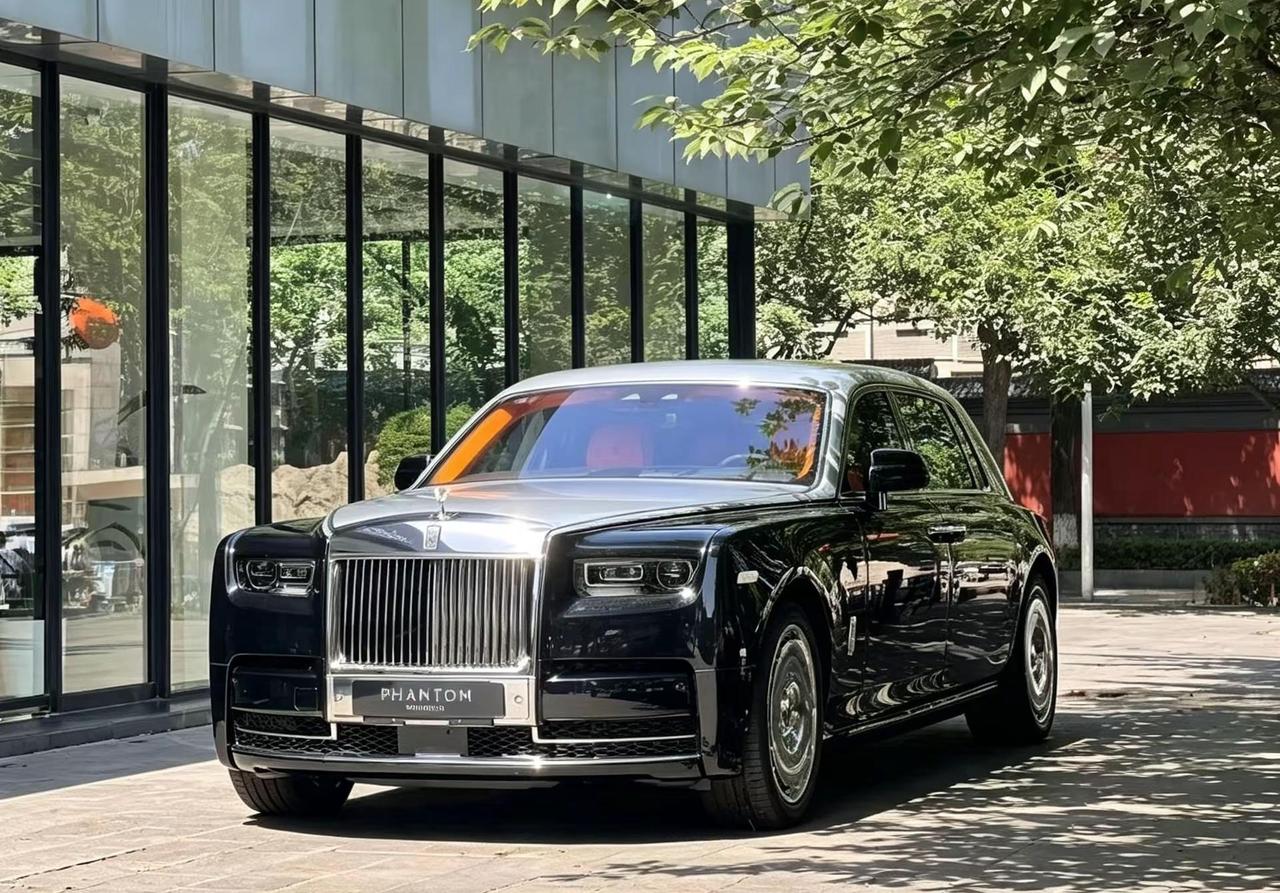 24款幻影加长黑银/爱马仕橙·现车（公户抵税神器）劳斯莱斯劳斯莱斯幻影劳斯