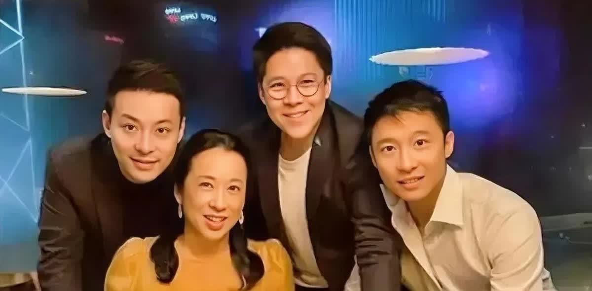 霍启仁结婚最高兴的不是他爸霍震霆，也不是他大哥嫂子霍启刚郭晶晶，而是妈妈