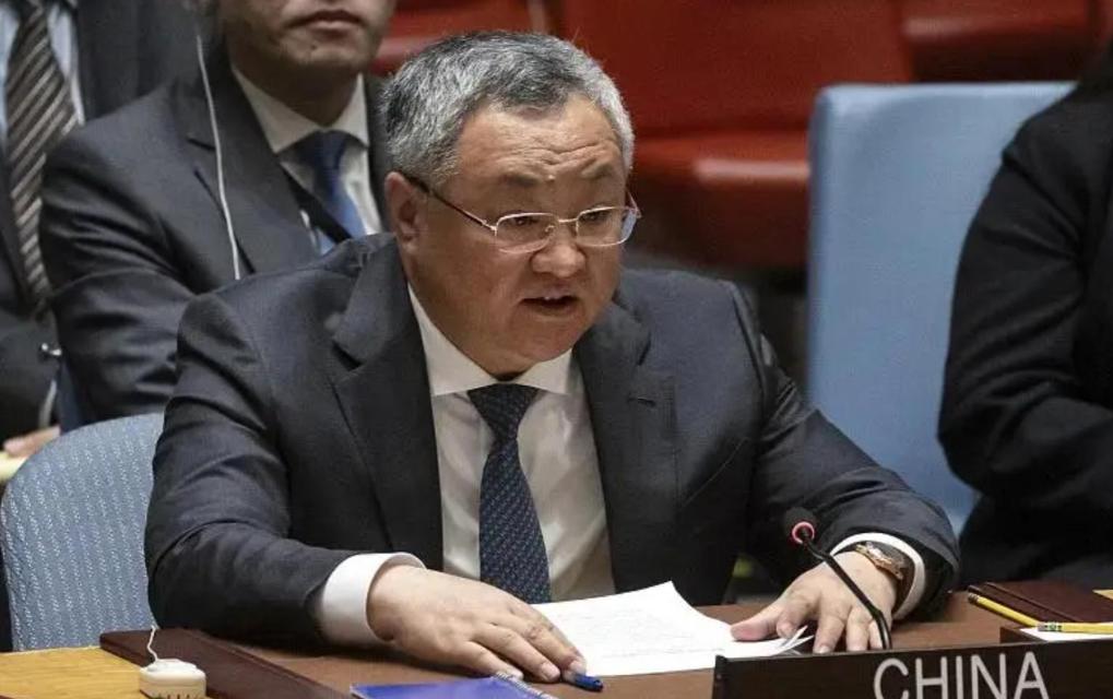 1月26日，纽约联合国安理会。一场针对中国的6小时围猎，被中方代表傅聪一句惊天警