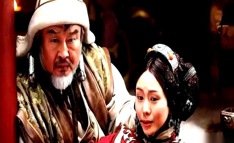 聊聊成吉思汗的一个规矩。打完一仗，不先分金银，先分人。专门要败军首领的老婆。