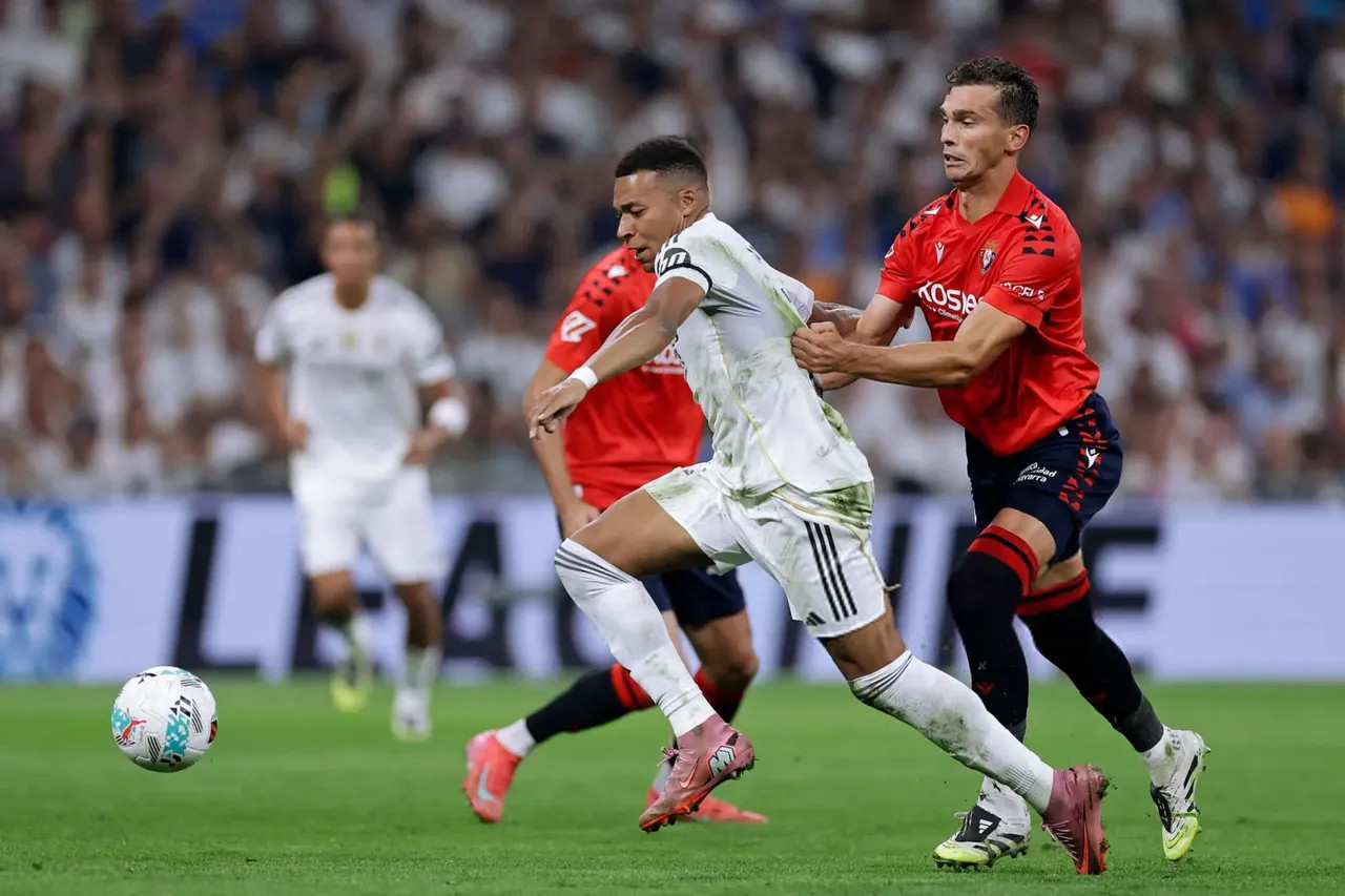 皇马官方称姆巴佩只是轻微扭伤，休战三周就能赶上欧冠，可真相被掩盖了！塞尔电台记者