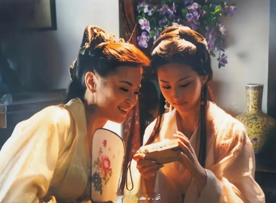剧里江湖与剧外片场王语嫣剧照花絮21，站在那就是古人，剧外又是片场烟火