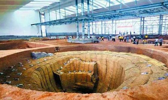 王立群读史：地下巨型粮仓含嘉仓，历经千年依旧保存完好1300年前的谷子，从地