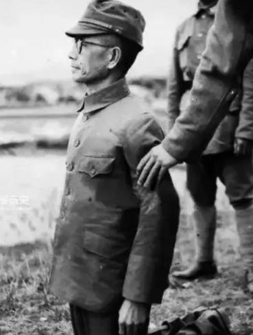 他建国之后长期休养，既没有军衔也没有工作，但在1955年评级的时候，毛主席和周总