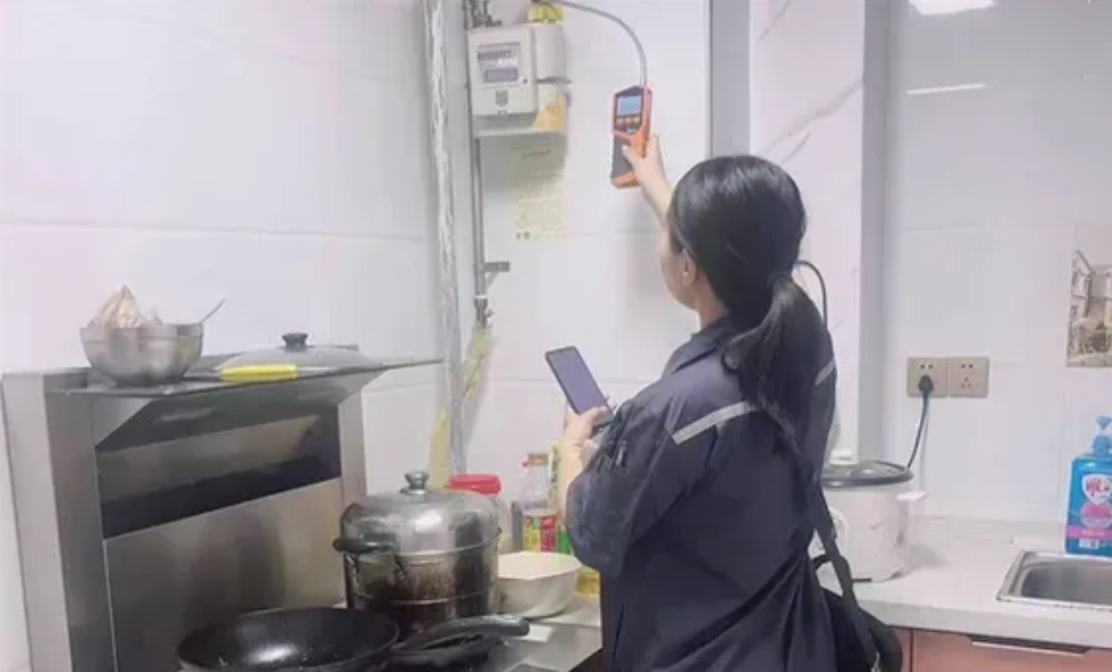 近日爆出的这么大一个瓜，让考生情何以堪？如何能接受？昨天是高考的最后一天，事件却