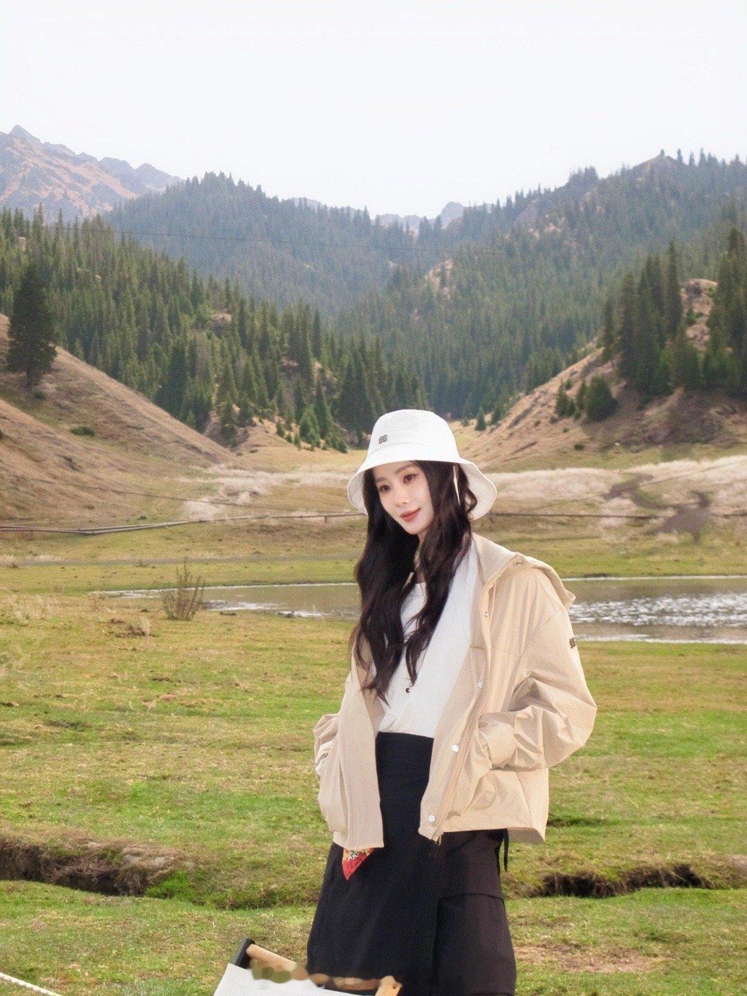 刘诗诗工作室最新营业，春日温暖和煦的美！！