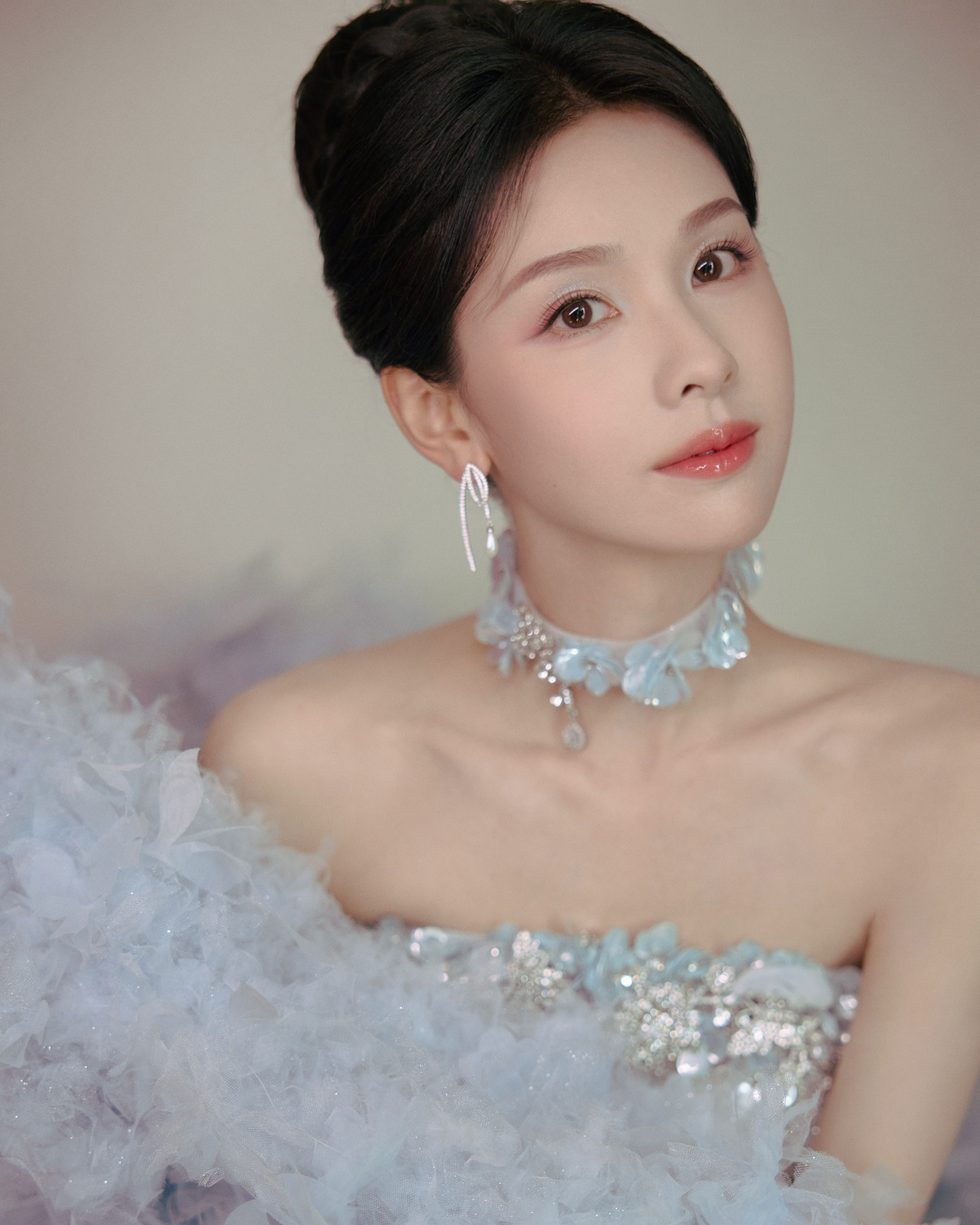 陈都灵白幼薇女王陈都灵这腿子