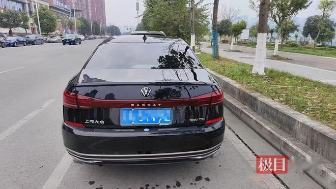 重庆，一女子将才买一年多的帕萨特租给“秦某”，每月6000元租金，对方仅付300