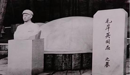 毛主席去世44年后，彭德怀绝密电报公开，揭开当年毛岸英牺牲真相。大榆洞的山路上