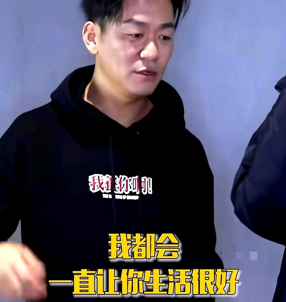 王宝强又给周星驰“送钱”了。《功夫女足》上映，他二话不说，自己掏钱带着整个团队