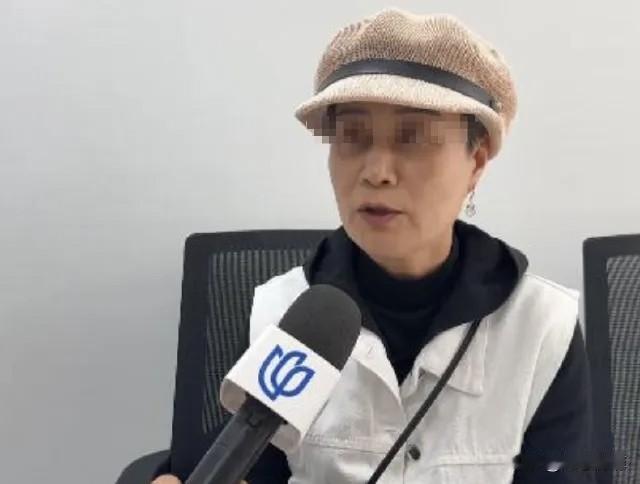 上海，女子拿着两张28年前的定期存款单，去取钱，却被告知存单时间太长了，需要后台