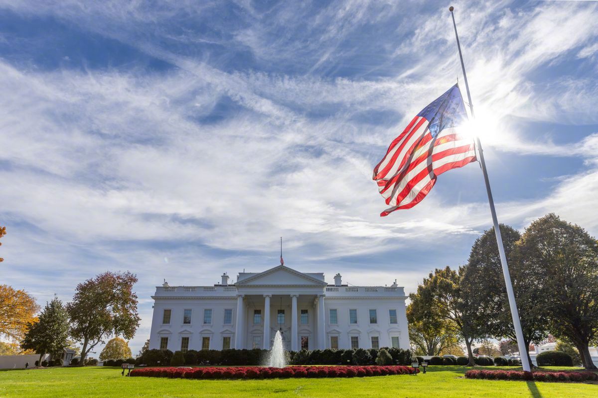 【美媒称和平方案大幅缩减】美国白宫新闻秘书莱维特24日说，美国总统特朗普本周没