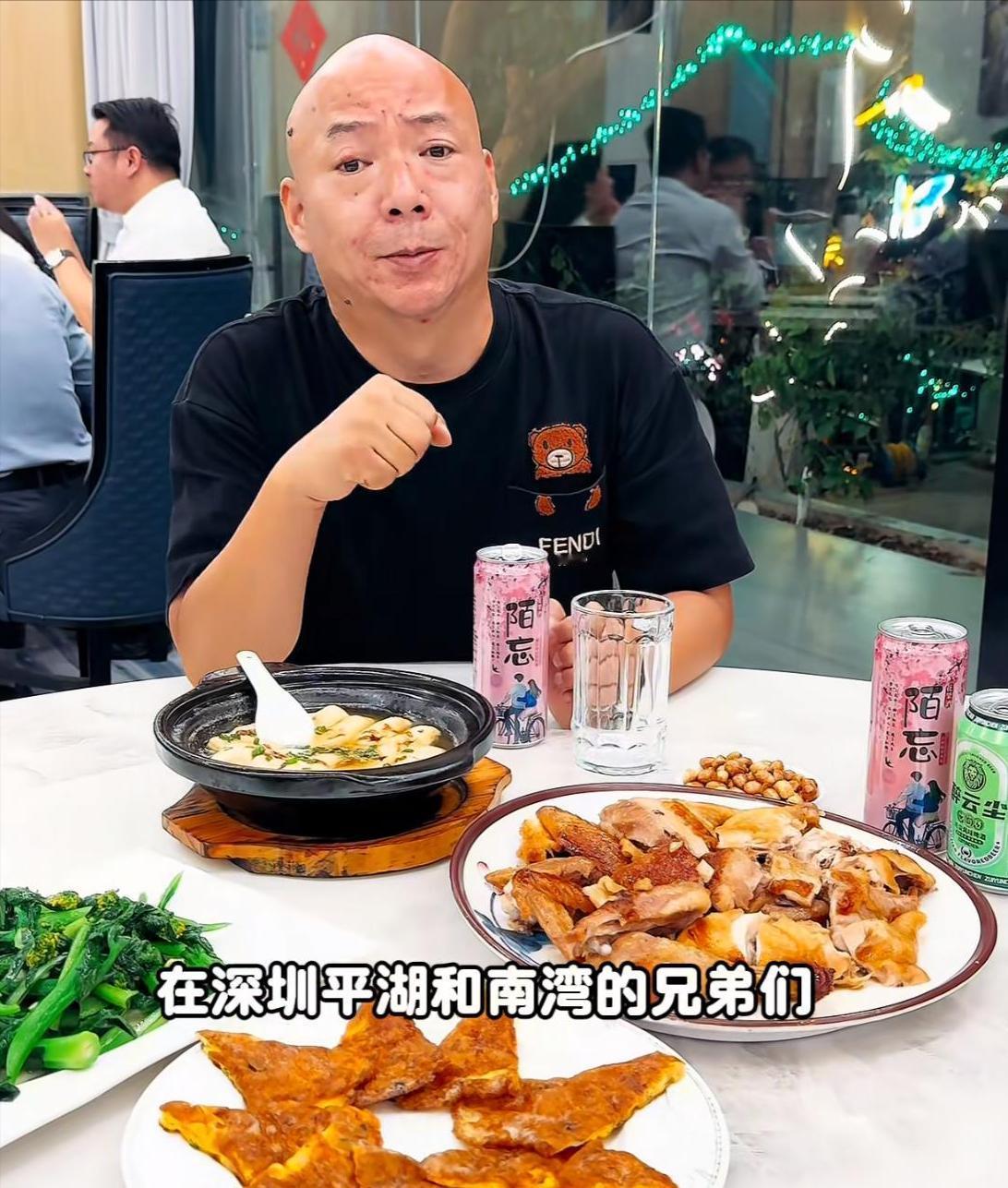 47岁网红“深圳六哥”去世，因创业负债累累轻生离世，好友曝离世细节，离世前5天还