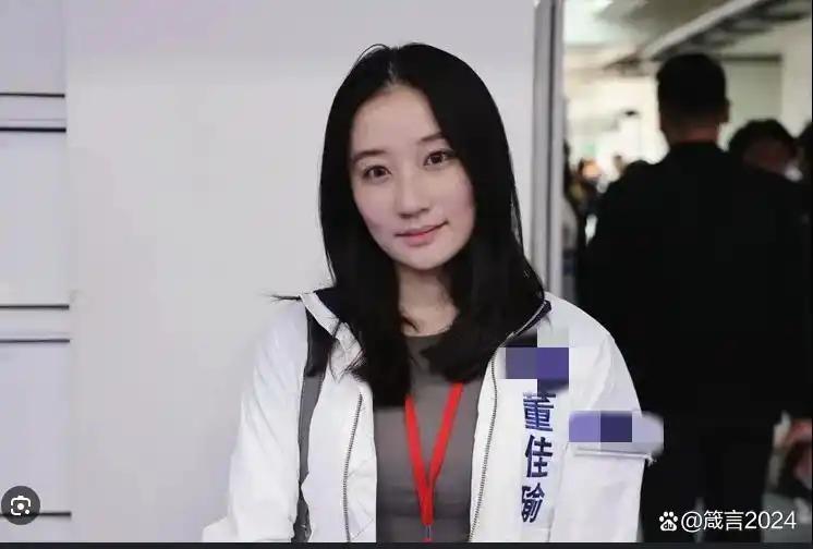 郑丽文率国民党14人代表团访陆，团队里最受关注的莫过于30岁的国际事务部