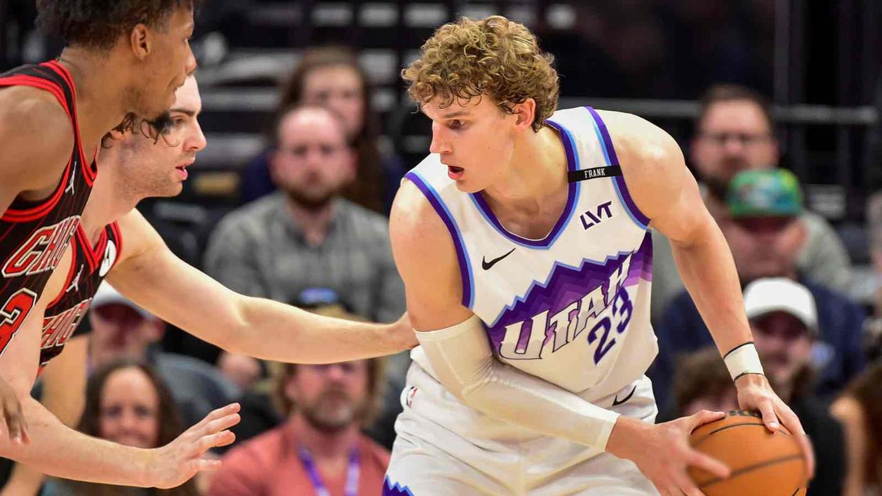 4巨头砍94分！詹姆斯首秀打嗨了！湖人3连胜，这一战诞生5大事实比赛那天晚上，