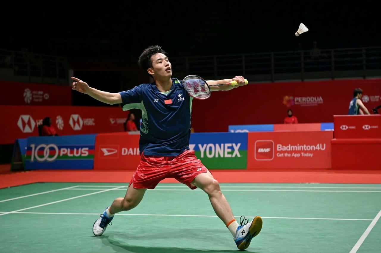 王正行晋级16强世界羽联超级300赛奥尔良羽毛球大师赛18日下午开始了第二比赛