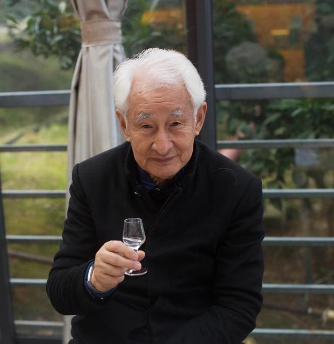 世界上喝茅台最多的人是谁？季克良在茅台工作50年，喝掉2吨多茅台，凭借“最贵的鼻