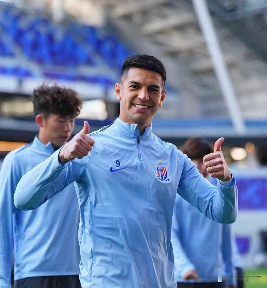 果然不查不知道关于申花外援路易斯网友又发现一个真相，那就是他将自由身加盟巴