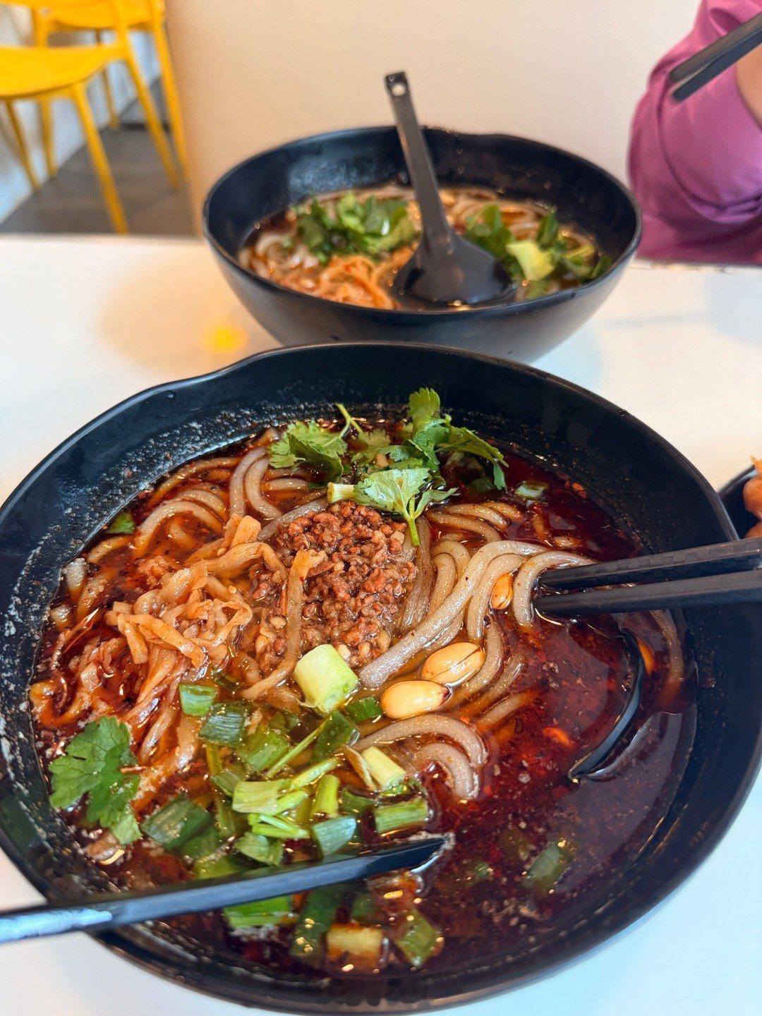 和姐们er这两天吃撑了…回去还要减肥香港·尖沙咀