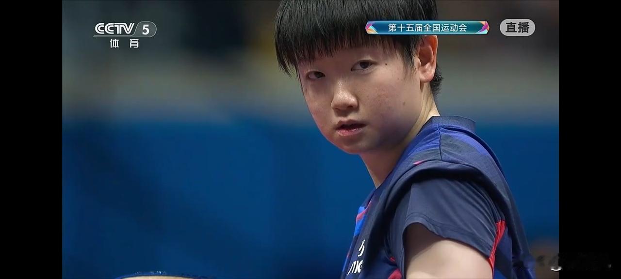 王曼昱艰难卫冕成功！从第五局从一比七落后打到十比十，接下来三个金牌点，最终没有拿