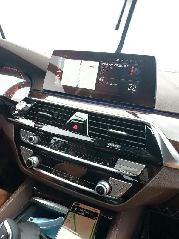 70岁大爷花2.58万“捡漏”买宝马X5，结果成了“行走的笑话”！网友：这操作也