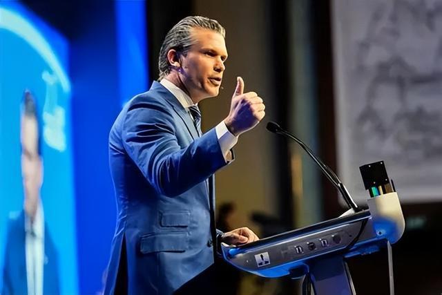  彻底撕破脸！美堵死霍尔木兹海峡，敢放行就制裁，中国寸步不让！4月15日，