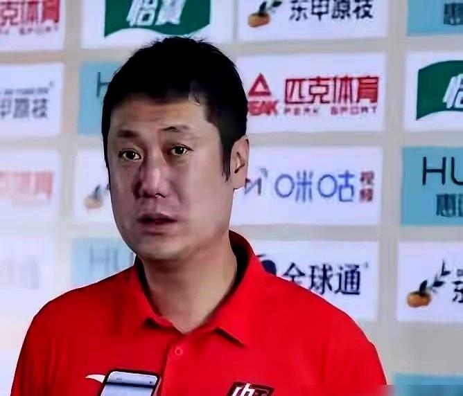 中国女排上限能捅破天，下限却也深不见底。前脚亚锦赛决胜局领先，被泰国队16: