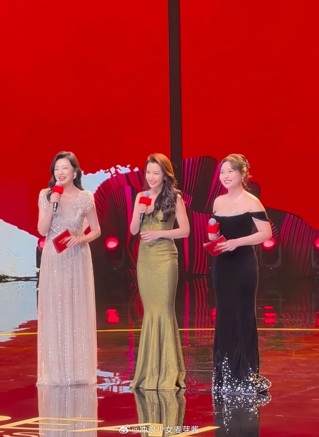 没人觉得李雪琴很可怕吗？现在都能和周涛李冰冰同台主持了还肉眼可见的变美变瘦这么多