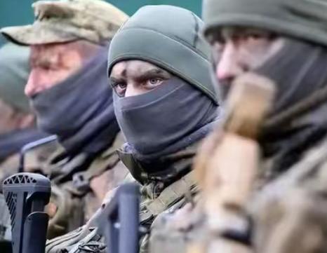 乌克兰这次很有可能是真的没兵可用了，俄罗斯士兵在打扫战场时发现，乌克兰阵亡的士兵