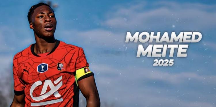 法媒：利雅得新月2300万欧报价雷恩18岁前锋梅特，遭即刻拒绝足球1月27日讯