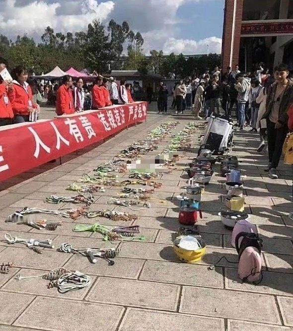 学校查寝是收的，这也太可怕了吧