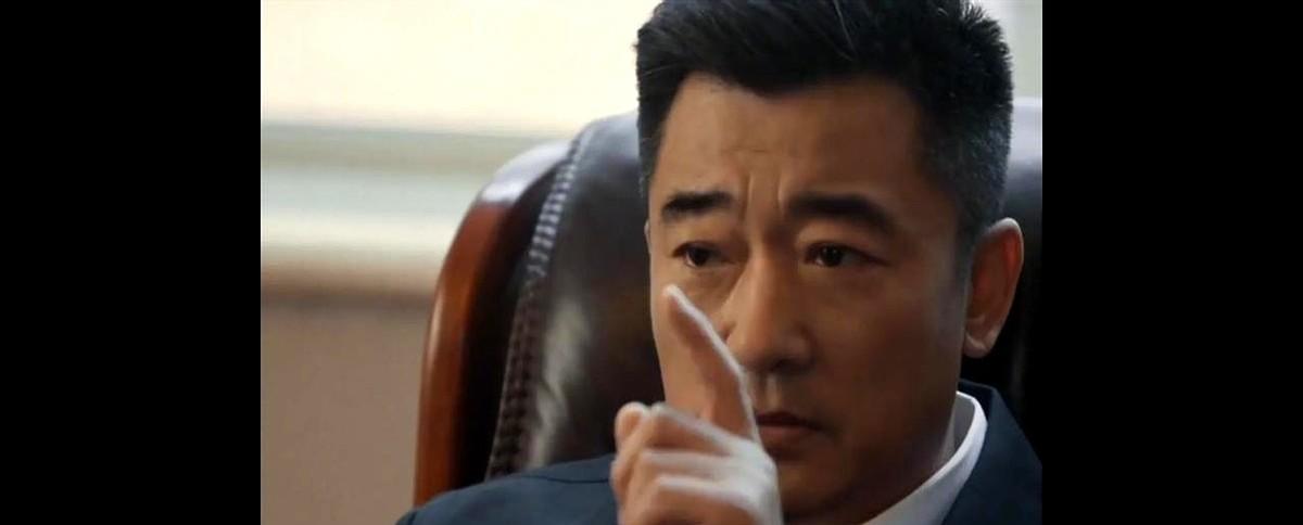 《以法之名》我的天呐，他才是真正的上头，就连洪亮老岳父江旭东看到他也得满脸堆
