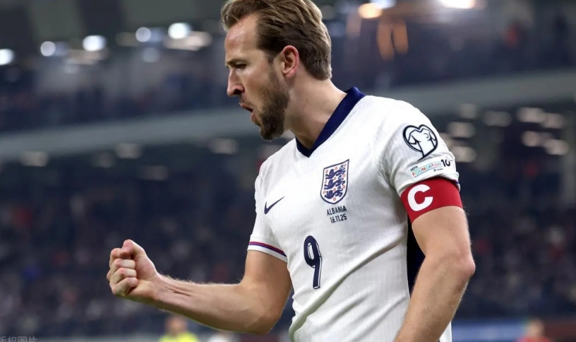 英格兰国家队替补中锋的争夺其实很激烈。凯恩的替补，还得看这后面剩下几个月的争