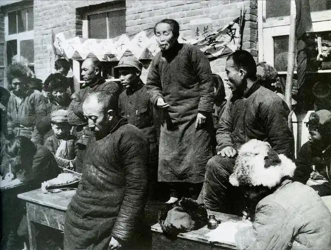 大家一个问题，你觉得旧社会的地主都是天生的坏种吗？ 他们的土地都是怎么来的？