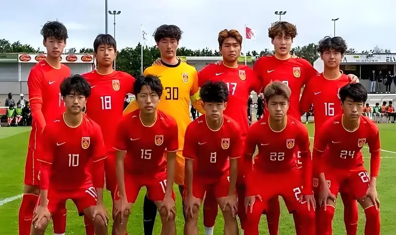中国U16战胜沙特，教练有两把刷子北京时间5月28日晚，2025年兴泰杯国际足