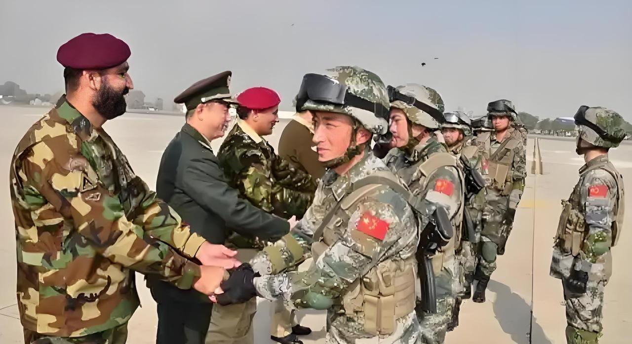 ☔“中国武器是挺先进，但没有实战检验，都是花架子”，类似的质疑在国际舆论场