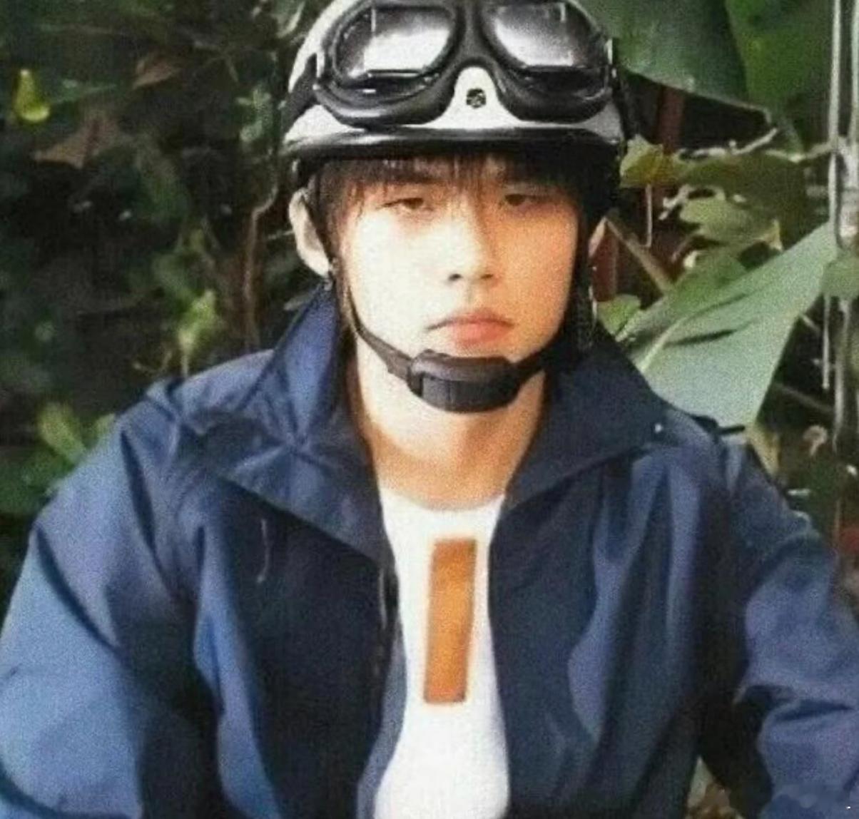 周杰伦古早相片来一波回忆杀​​​