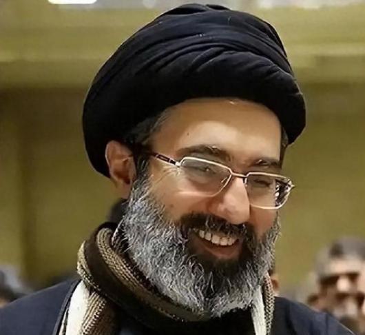 以色列谈判是假，引出穆杰塔巴是真，千万记住不要用电子通信设备，只能用纸条传递信息