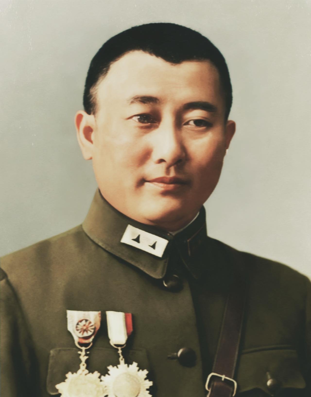 1948年，国军中将刘勘在瓦子街用手榴弹自戕，死状极惨。彭德怀下令收敛尸体，并说